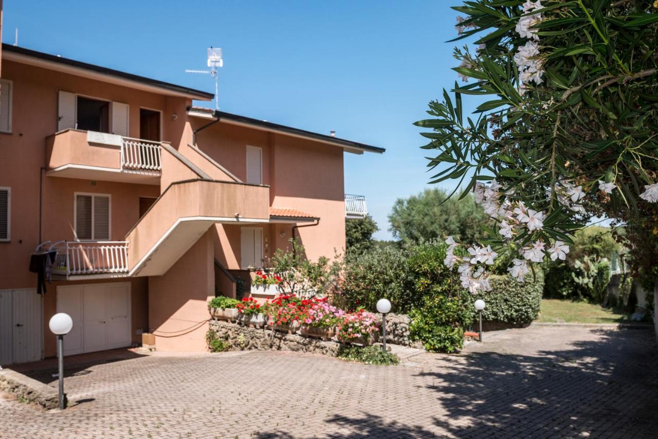 Ferienwohnung Spianate Castiglioncello Exterior foto